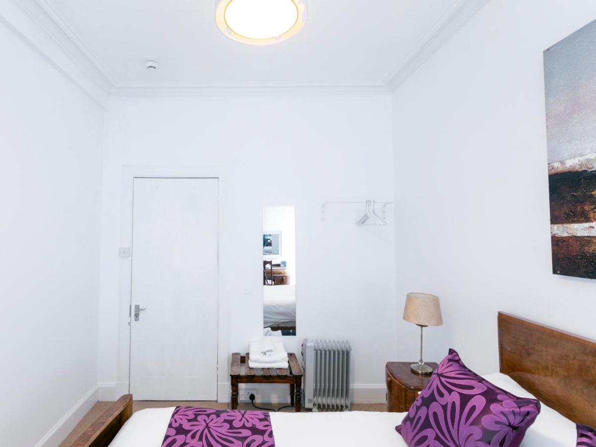 Oyo Lochinvar Hotel Glasgow Buitenkant foto