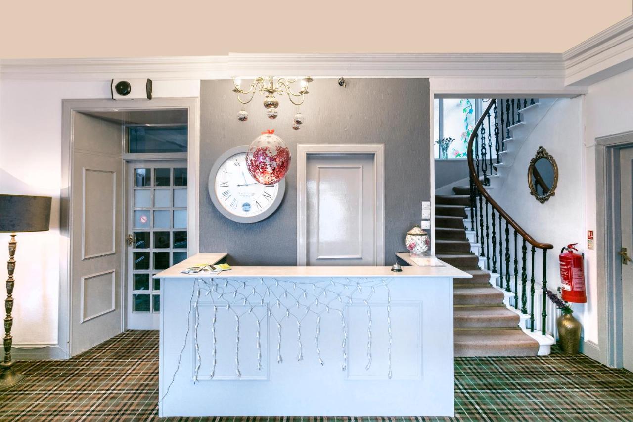 Oyo Lochinvar Hotel Glasgow Buitenkant foto