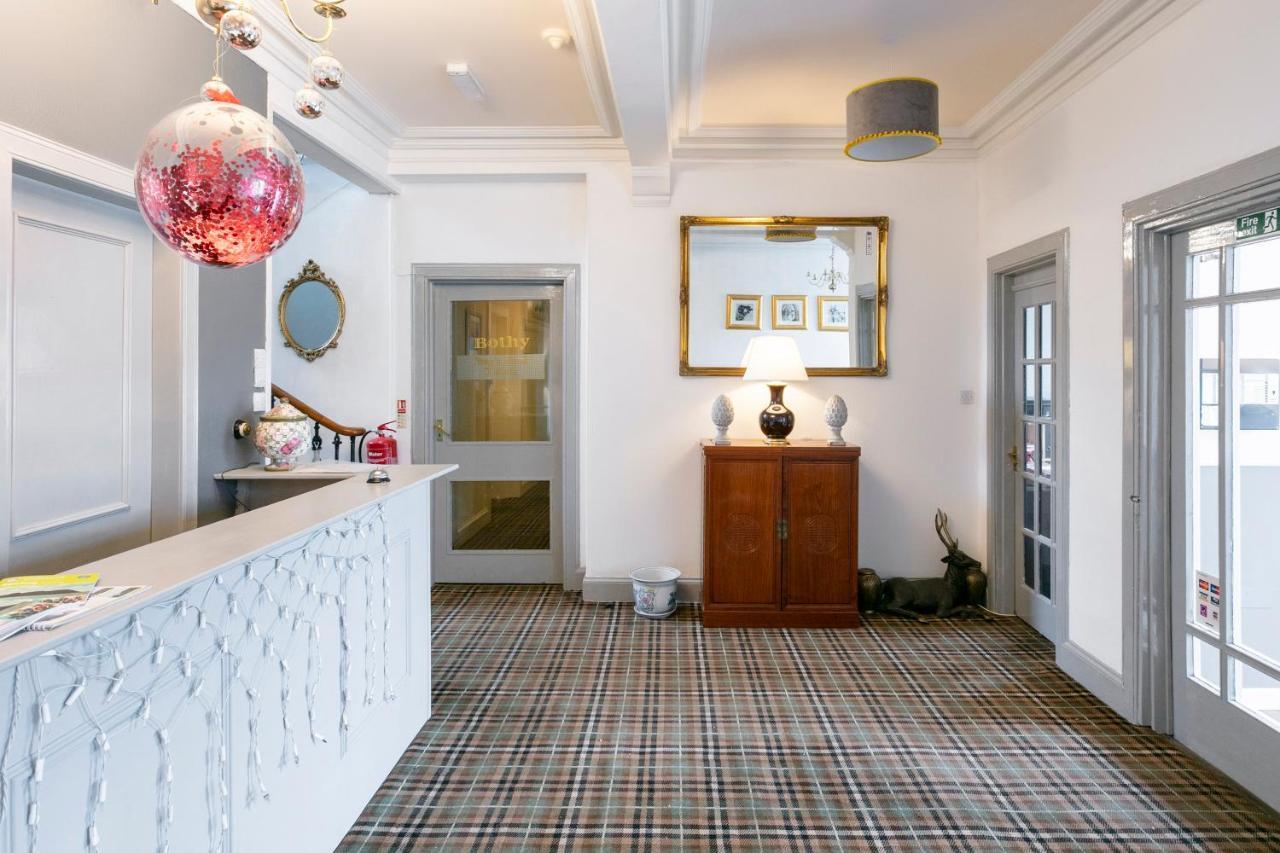 Oyo Lochinvar Hotel Glasgow Buitenkant foto